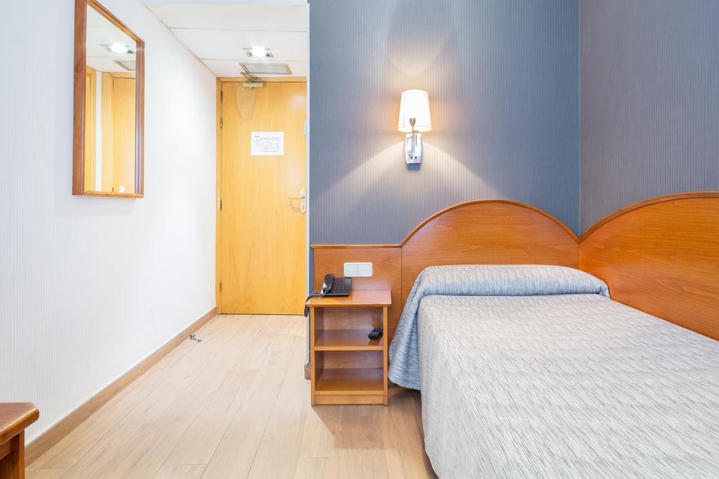 Hotel Cortes Rambla Barcelona Ngoại thất bức ảnh