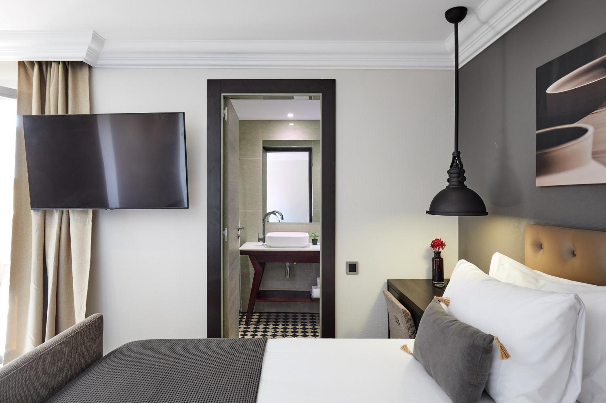 Hotel Cortes Rambla Barcelona Ngoại thất bức ảnh